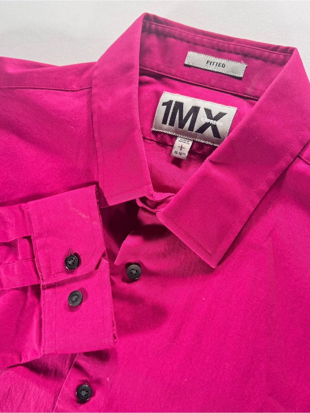 Express 1MX Fitted Button-Up Shirt in Hot Pink